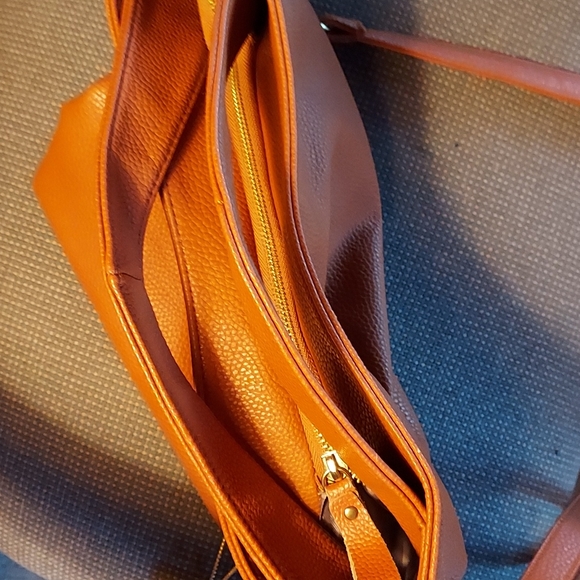 Handbag - Picture 4 of 8